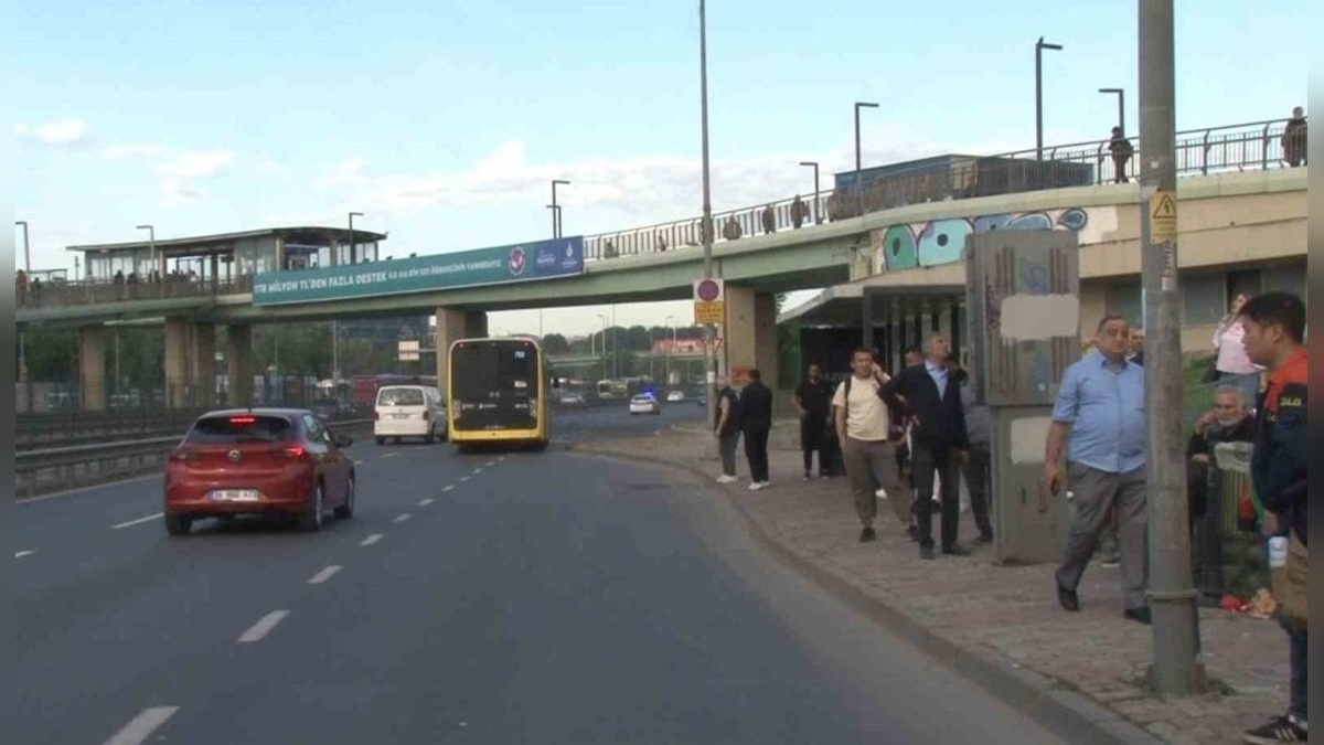 İstanbul'da özel halk otobüsleri greve gitti: Vatandaşlar mağdur oldu