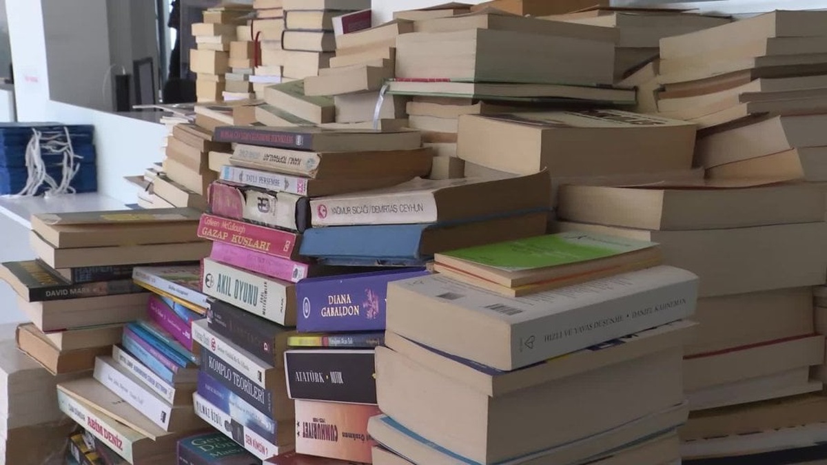 Antalya Büyükşehir Belediyesi kütüphanesi 10 bin kitabı ihtiyaç sahiplerine ulaştırdı