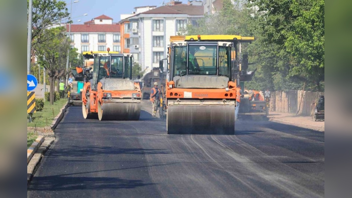 Elazığ'da asfalt yenileme çalışmaları devam ediyor