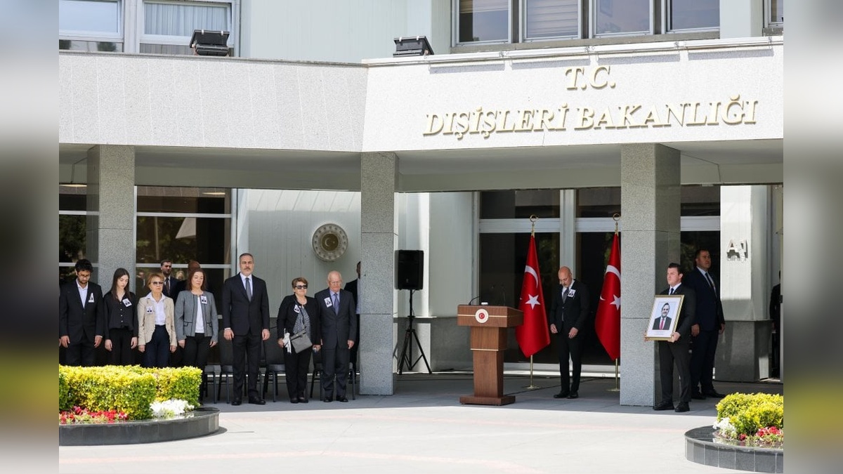 Dışişleri Bakanlığı'nda Erdeniz Şen için anma töreni düzenlendi