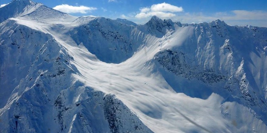 Afganistan'da çığ felaketi: 21 ölü