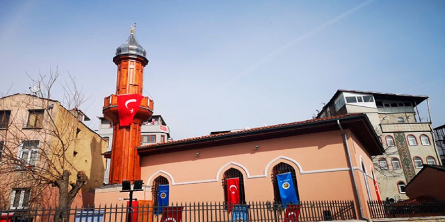 Restorasyonu tamamlanan Süleymanağa Camii ibadete açıldı
