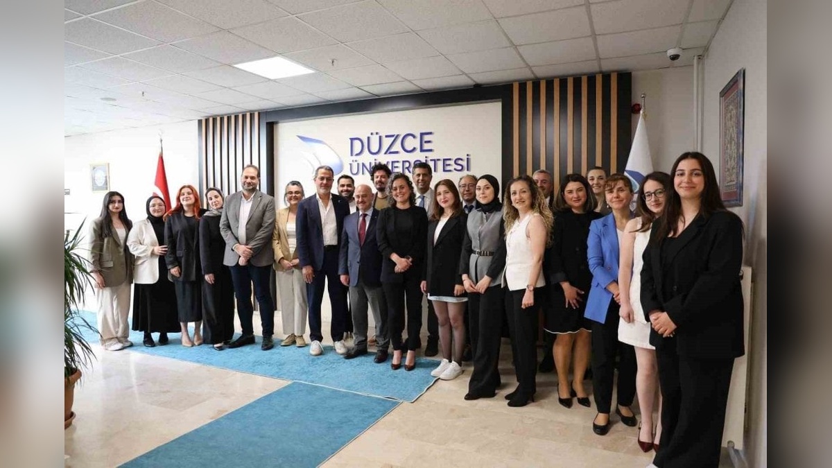 Düzce Üniversitesi'nde 'ECO-AQUASCAPE' ödül töreni