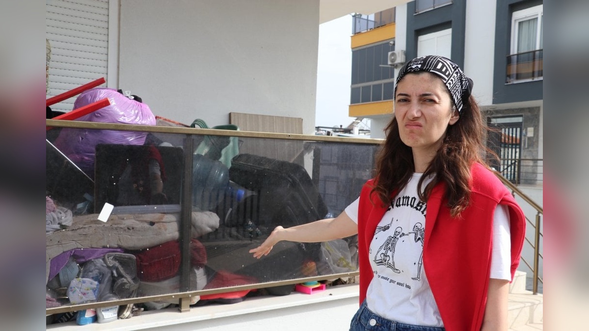 Antalya'da apartman sakinleri köpek kokusundan şikayetçi