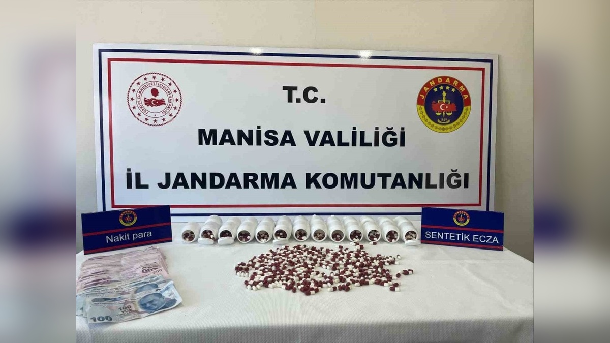 Manisa'da uyuşturucu operasyonu: 2 bin 415 hap ele geçirildi