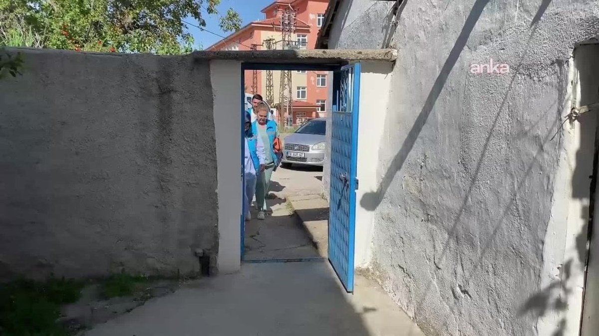 Yozgat'ta 114 yaşındaki Makbule Ekinci'ye sürpriz doğum günü