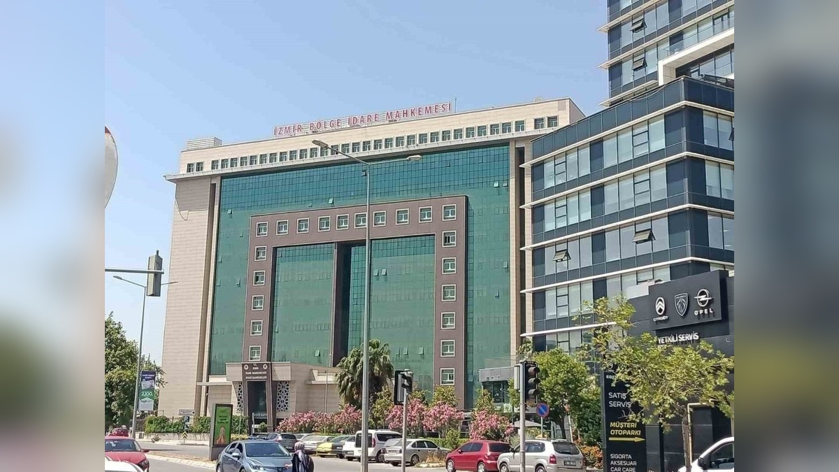 İzmir Adliyesi'nde rüşvet operasyonu: İcra Müdür Yardımcısı ve katip tutuklandı