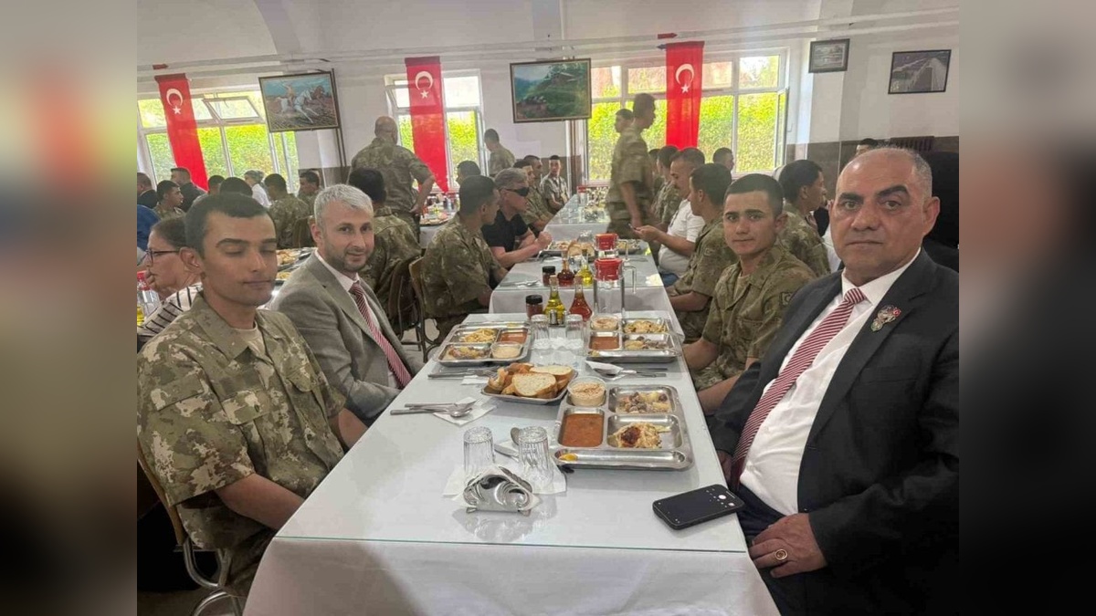 Manisa'da Mehmetçikler, gaziler ve şehit aileleri aynı sofrada buluştu