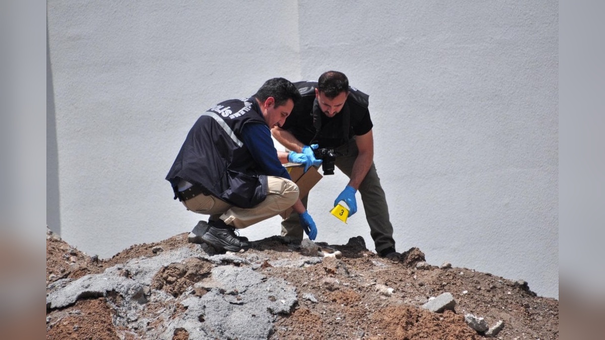 Kars'ta okul inşaatında kafatası ve kemikler bulundu