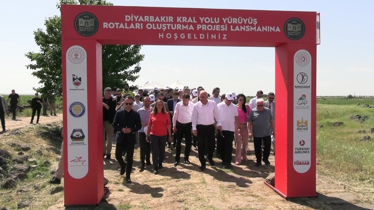Diyarbakır Valisi Zorluoğlu: Tarihi Kral Yolu’nun rotalarını oluşturduk