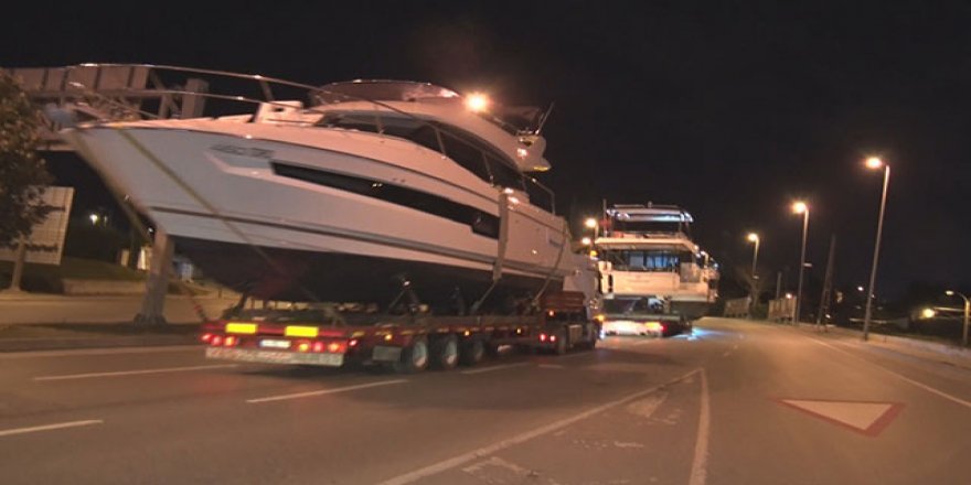 Bot fuarı için İstanbul'a getirilen tekneler böyle taşındı