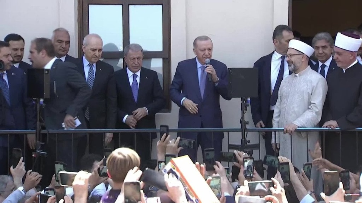 Cumhurbaşkanı Erdoğan: Gümrükçü İshak Ağa Camii yeniden ibadete açıldı