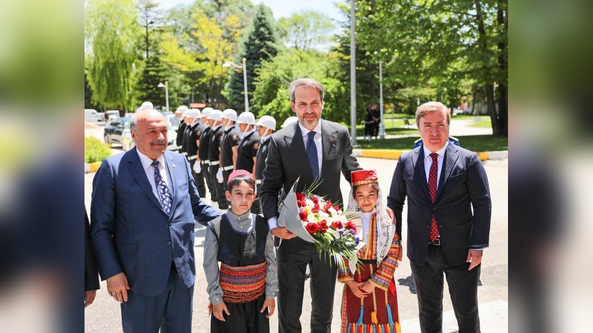 Bakan Bayraktar Erzincan'da: Enerjide bağımsız Türkiye hedefi
