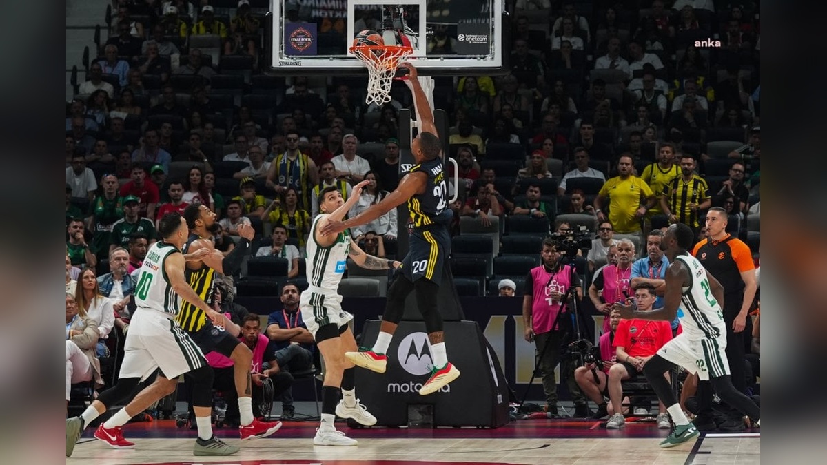 Fenerbahçe Beko, Panathinaikos'u yenerek finale yükseldi