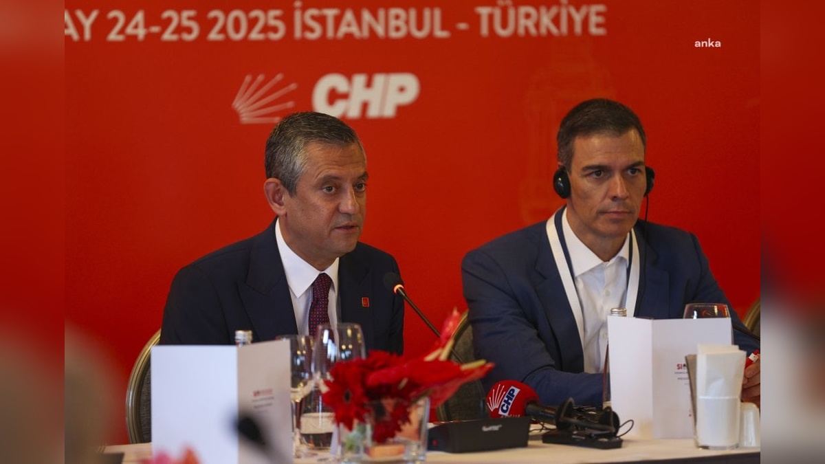 CHP Genel Başkanı Özel, Sosyalist Enternasyonal Prezidyum üyeleriyle bir araya geldi