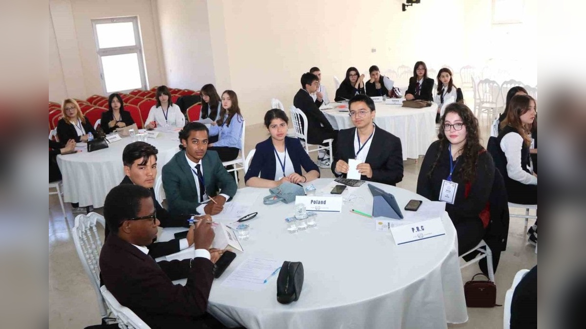 Sivas'ta Model Birleşmiş Milletler etkinliği düzenlendi