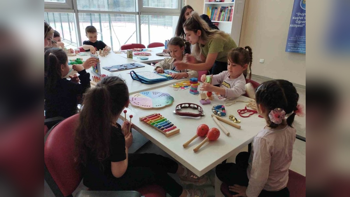 Sandıklı'da duyularla keşfet projesi: Çocuklar oyunlarla gelişiyor