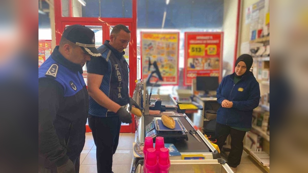 Bayburt Belediyesi zabıtasından hijyen ve gramaj denetimi