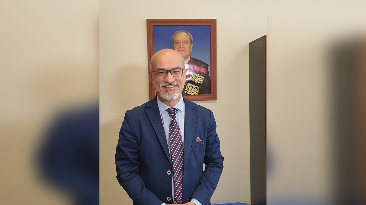 Prof. Dr. Kutlubay'dan uyarı: Vajinal kremlerin yüze sürülmesi tehlikeli