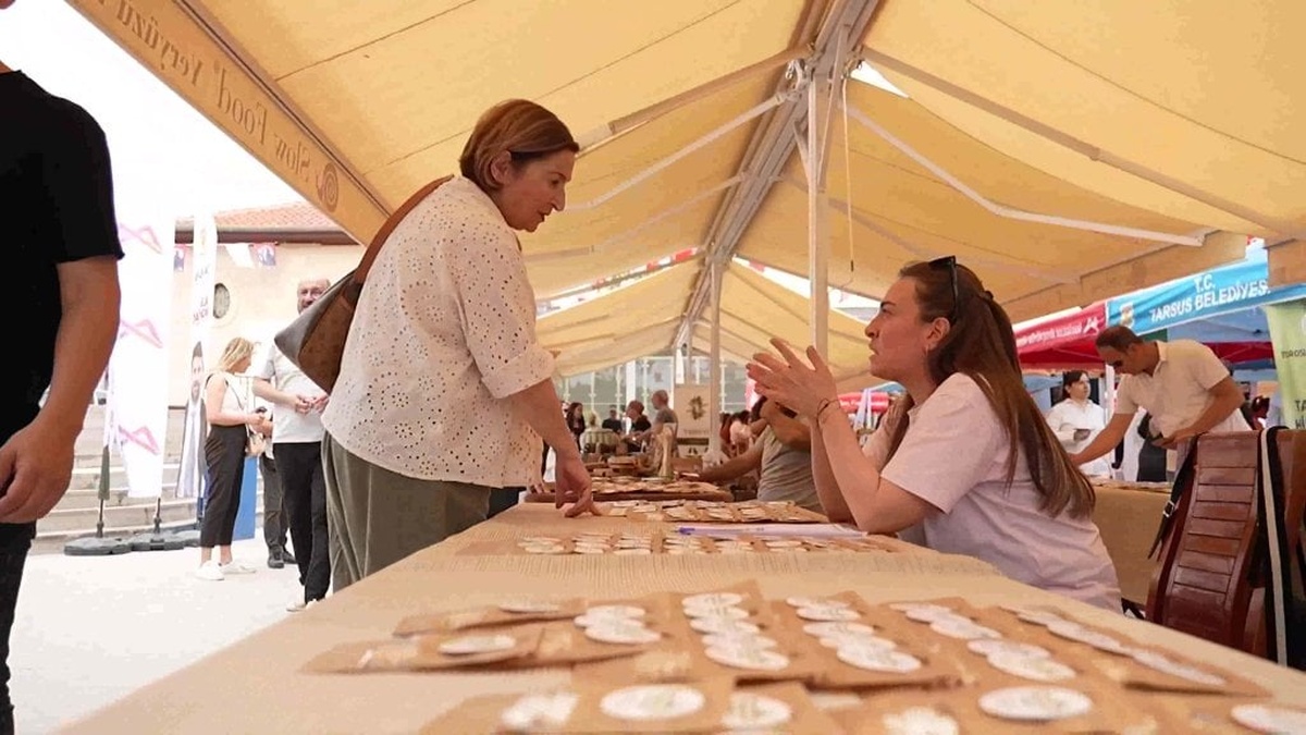Mersin'de 1. Tohum Takas Şenliği düzenlendi