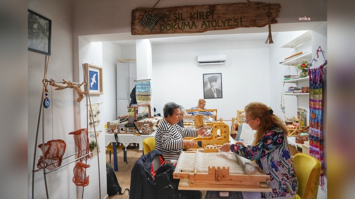 Çeşme Belediyesi'nden 60 yaş üstü vatandaşlara ücretsiz kurs