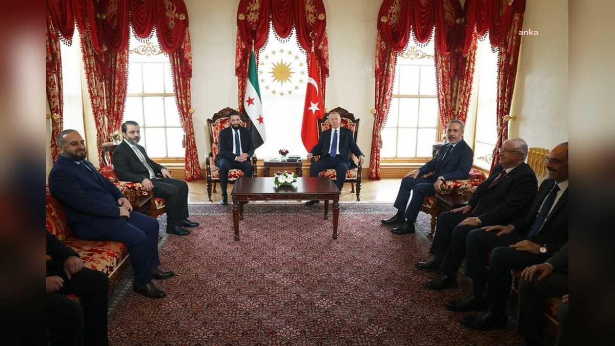 Erdoğan ve Şara, Dolmabahçe’de görüştü