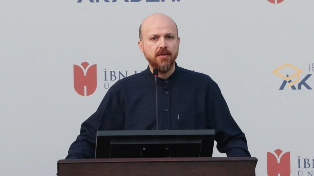 İbn Haldun Üniversitesi'nde 'Geliştiren Kültür ve İklim' temalı akademi kapanış töreni