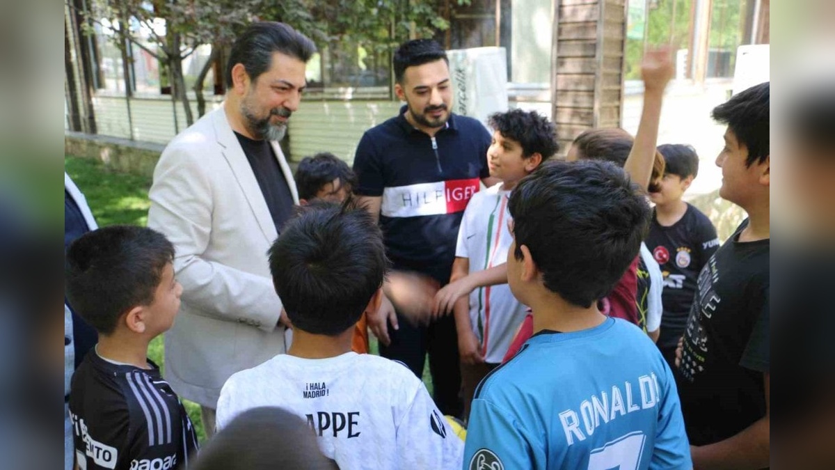 AK Parti Bağlar İlçe Başkanı Gür: Diyarbakır'ın sorunlarını çözmek için çalışıyoruz