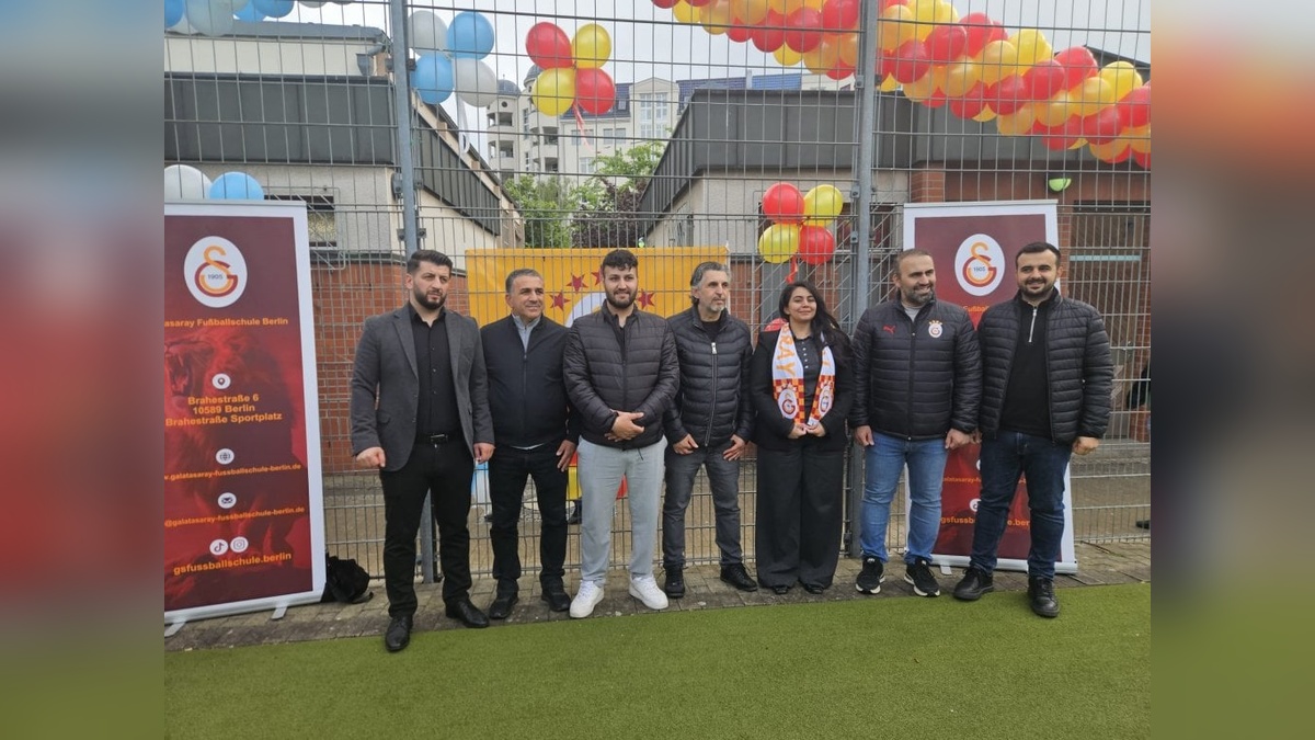 Galatasaray Futbol Okulu Berlin'de açıldı