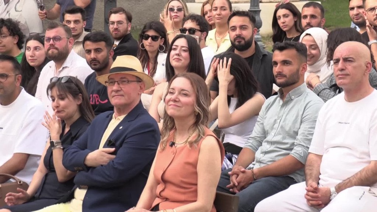 Konak Belediye Başkanı Mutlu: Gençler için sesimizi yükseltmeye devam edeceğiz