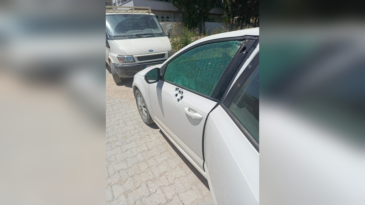 Hatay'da iş insanı Kartopu'nun otomobiline silahlı saldırı