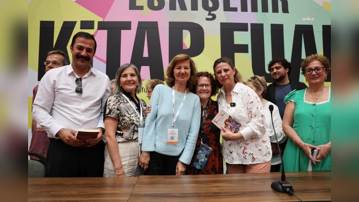 Eskişehir Büyükşehir Belediye Başkanı Ünlüce: Kitapların gücüne inanıyoruz