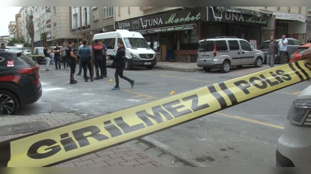 Küçükçekmece'de taşkınlık çıkaran şahıs, polis tarafından vurularak etkisiz hale getirildi
