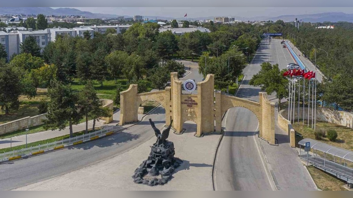 Atatürk Üniversitesi Diş Hekimliği Fakültesi'nden DUS'ta büyük başarı