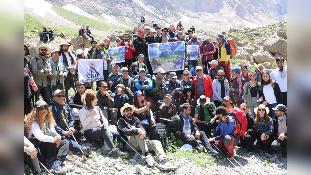 Yüksekova'da doğaseverler Yaşar ve Ataman anıldı