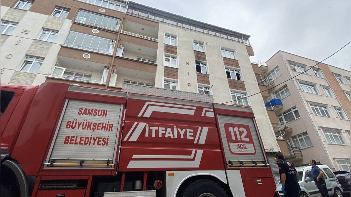 Samsun'da 18 yaşındaki genç, babasıyla tartışınca evi ateşe verdi