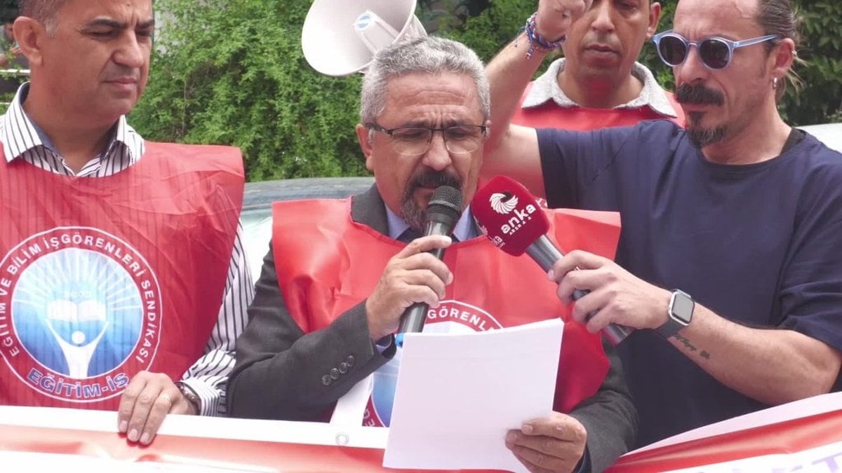 Eğitim-İş İzmir 4 No'lu Şube Başkanı Kale: Üniversiteler rant üreten kurumlara dönüştürülüyor