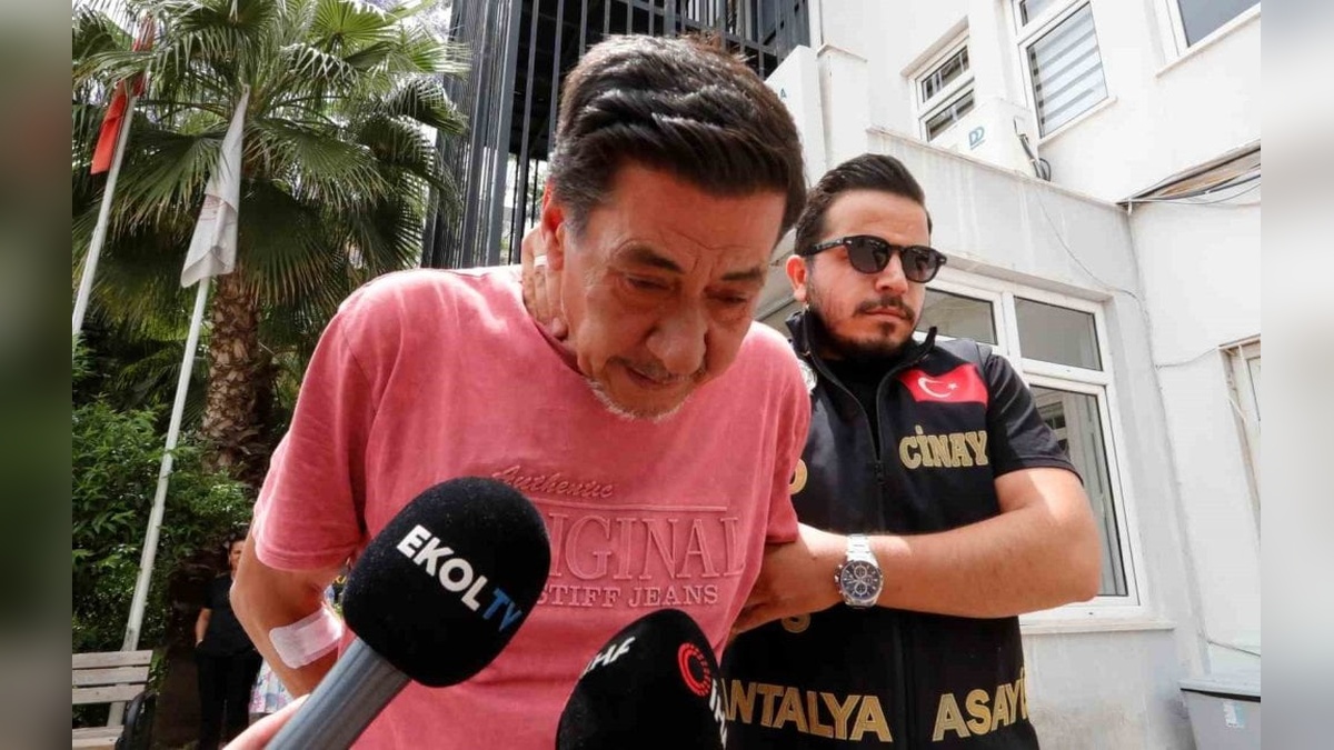 Antalya'da baba, 25 bıçak darbesiyle oğlunu öldürdü