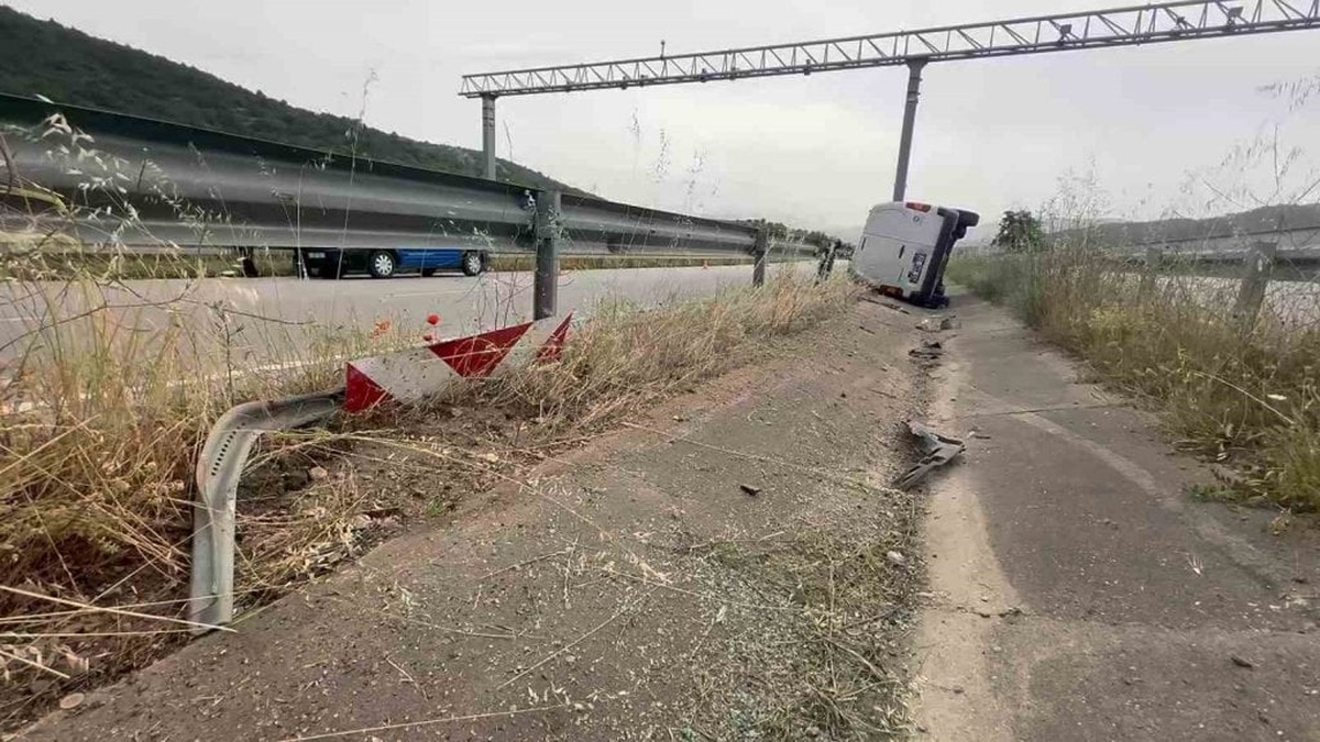 Taşova'da trafik kazası: 2 yaralı