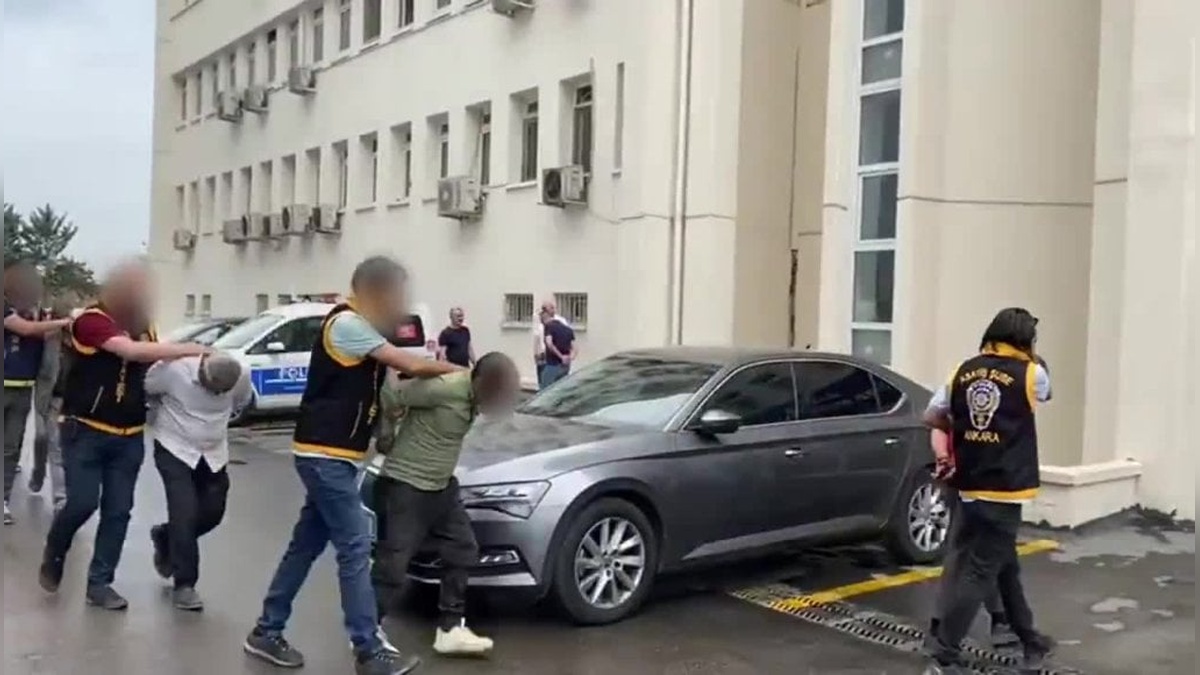 Bakan Yerlikaya: Ankara'da polisleri yaralayan 12 kişi gözaltına alındı