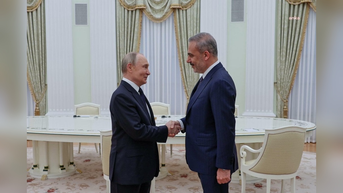 Dışişleri Bakanı Fidan, Putin ile görüştü