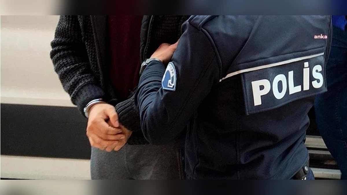 İstanbul merkezli FETÖ operasyonunda 61 muvazzaf asker tutuklandı