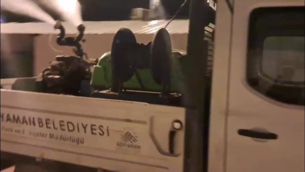 Adıyaman Belediyesi'nden sinek ve haşereyle mücadele