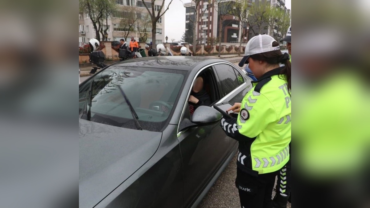 Bursa Emniyet Müdürlüğü: 2 haftada 23 bin 631 sürücüye ceza uygulandı
