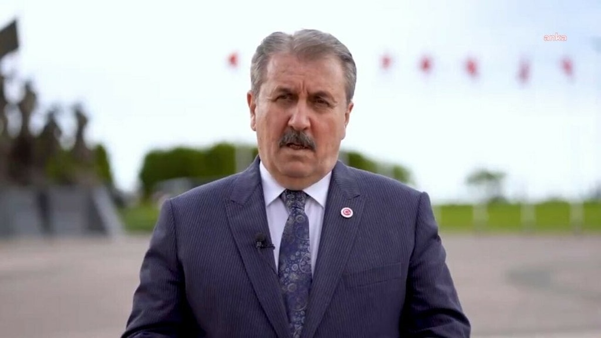 BBP Genel Başkanı Destici'den 27 Mayıs darbesinin 65. yıl dönümüne ilişkin açıklama