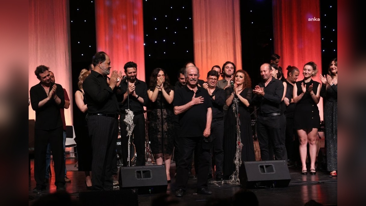 Antalya Şehir Tiyatroları sezonu 'Tiyatroname' ile kapattı