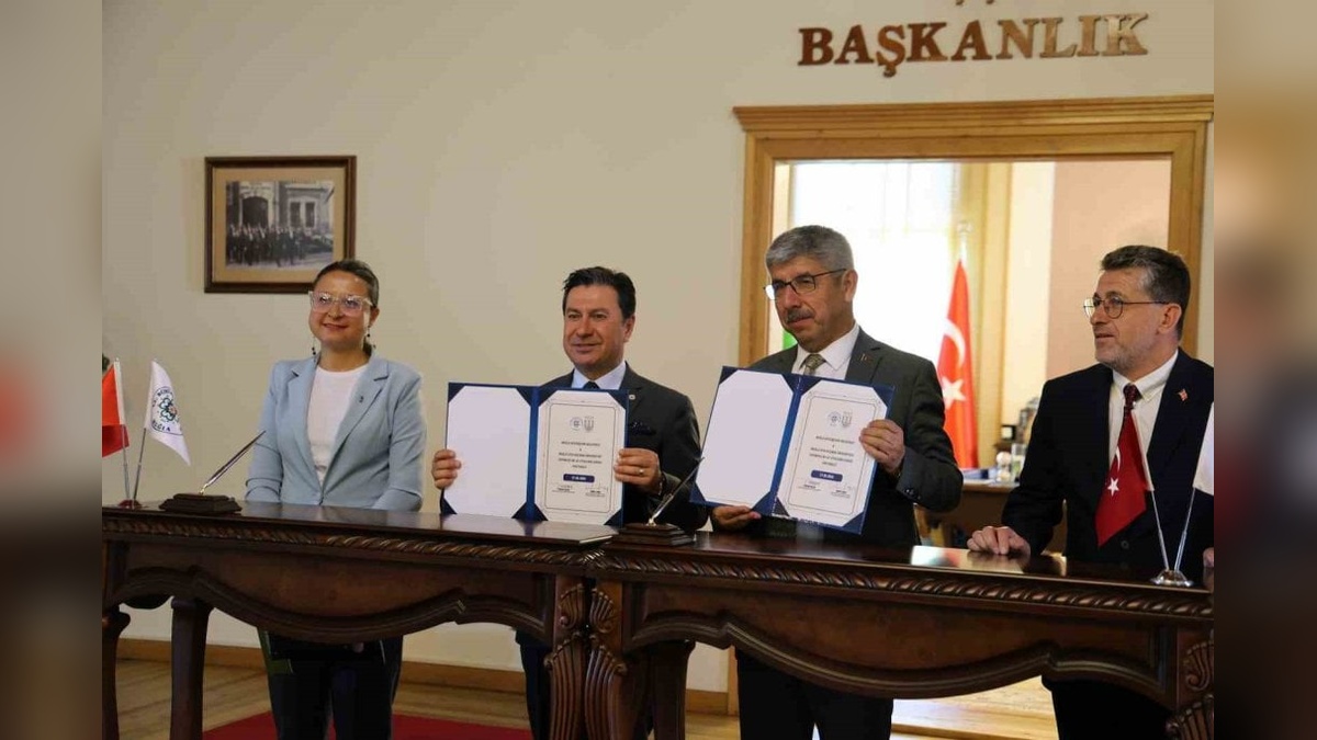 Muğla Büyükşehir Belediyesi ve MSKÜ'den topraksız tarım AR-GE serası