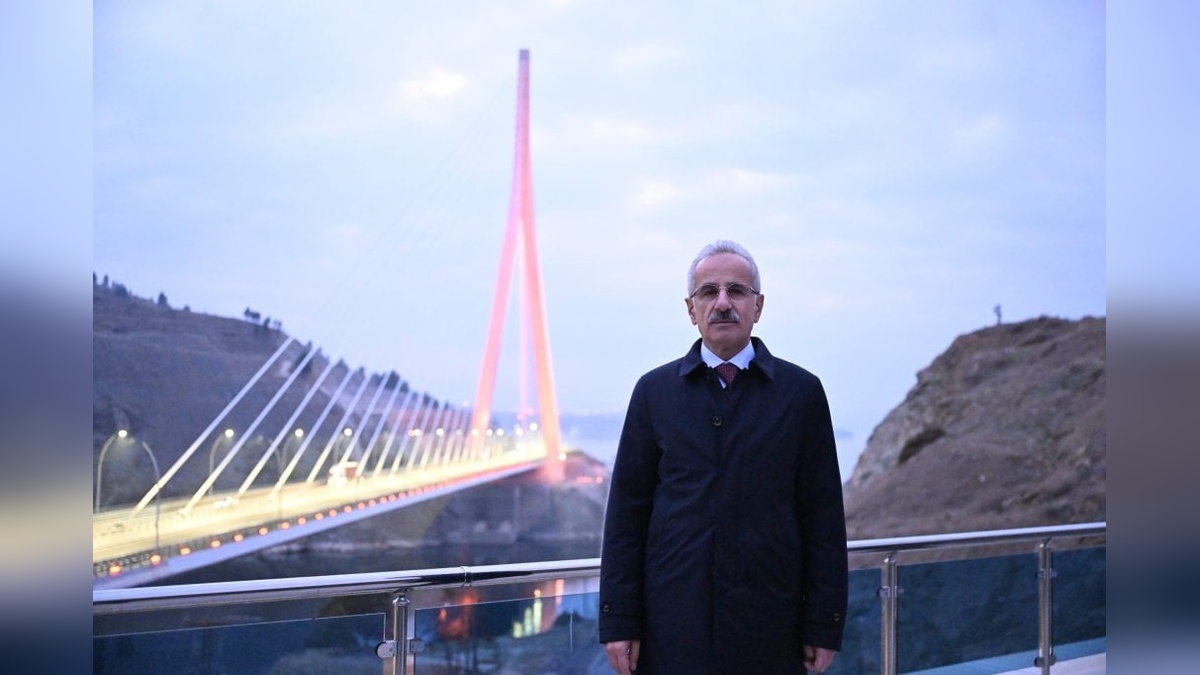 Ulaştırma Bakanı Uraloğlu: 23 yılda 4 bin 75 yeni köprü inşa edildi