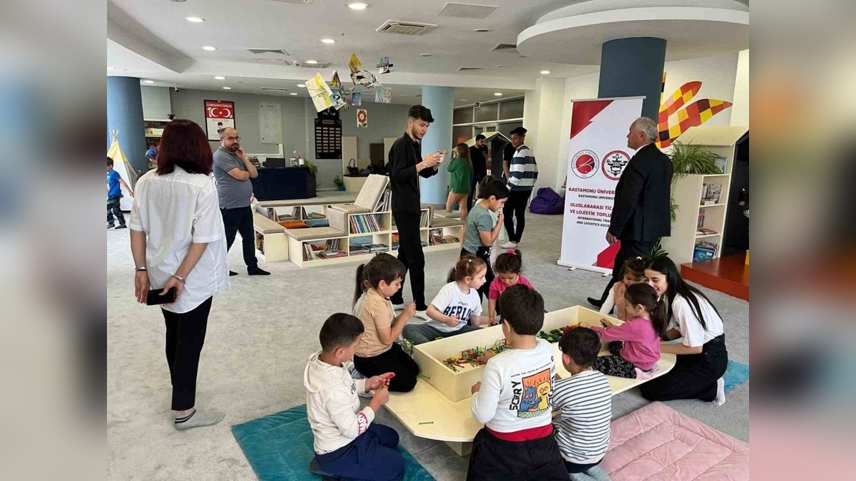 Kastamonu Üniversitesi'nde anaokulu öğrencilerine çocuk hakları eğitimi verildi