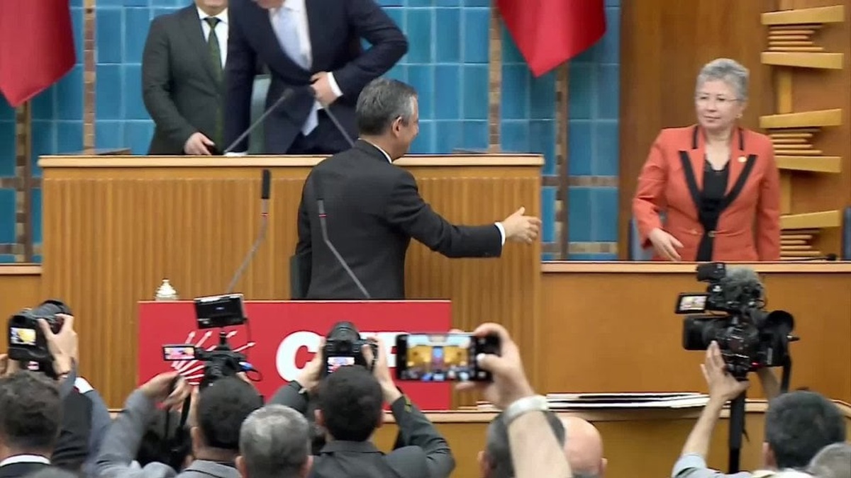 CHP lideri Özel: iktidar, geleceğin iktidarına darbe yaptı